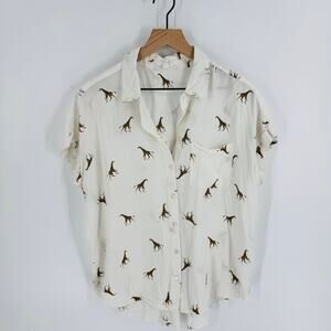 Jane & Delancey Giraffe Print Button Front Blouse Short Sleeve Size L Whimsical